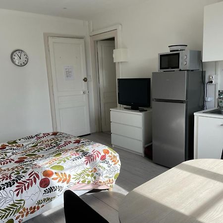 Studio Meuble Et Lumineux 20M2 Apartamento Vittel Exterior foto
